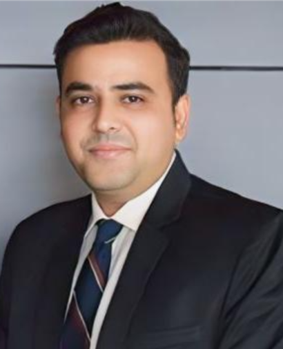 nikshit-935x1063-1-901x1024